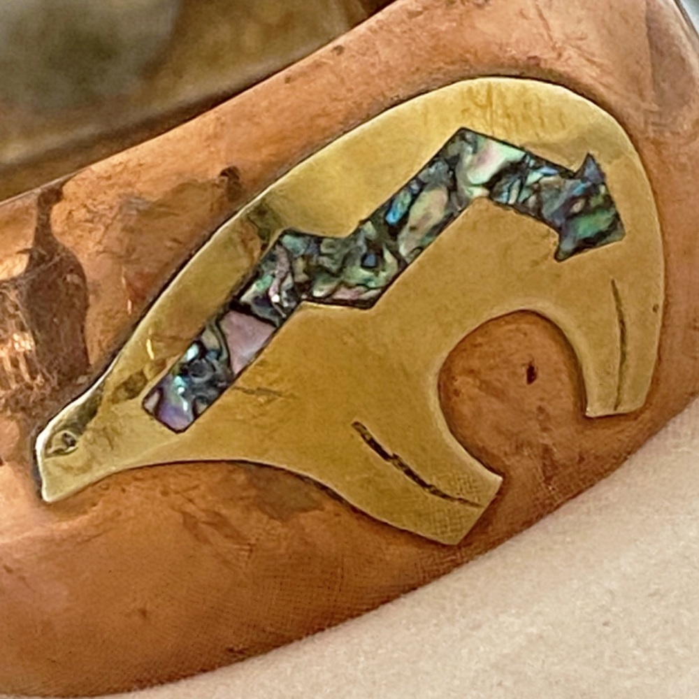 Vintage Copper & Brass Abalone Shell Inlay Native Bear Cuff Bracelet - Picture 4 of 13